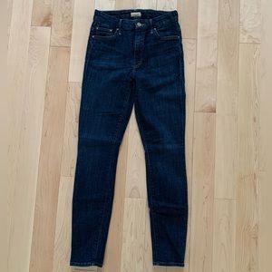 Mother High Waisted Looker in Clean Sweep